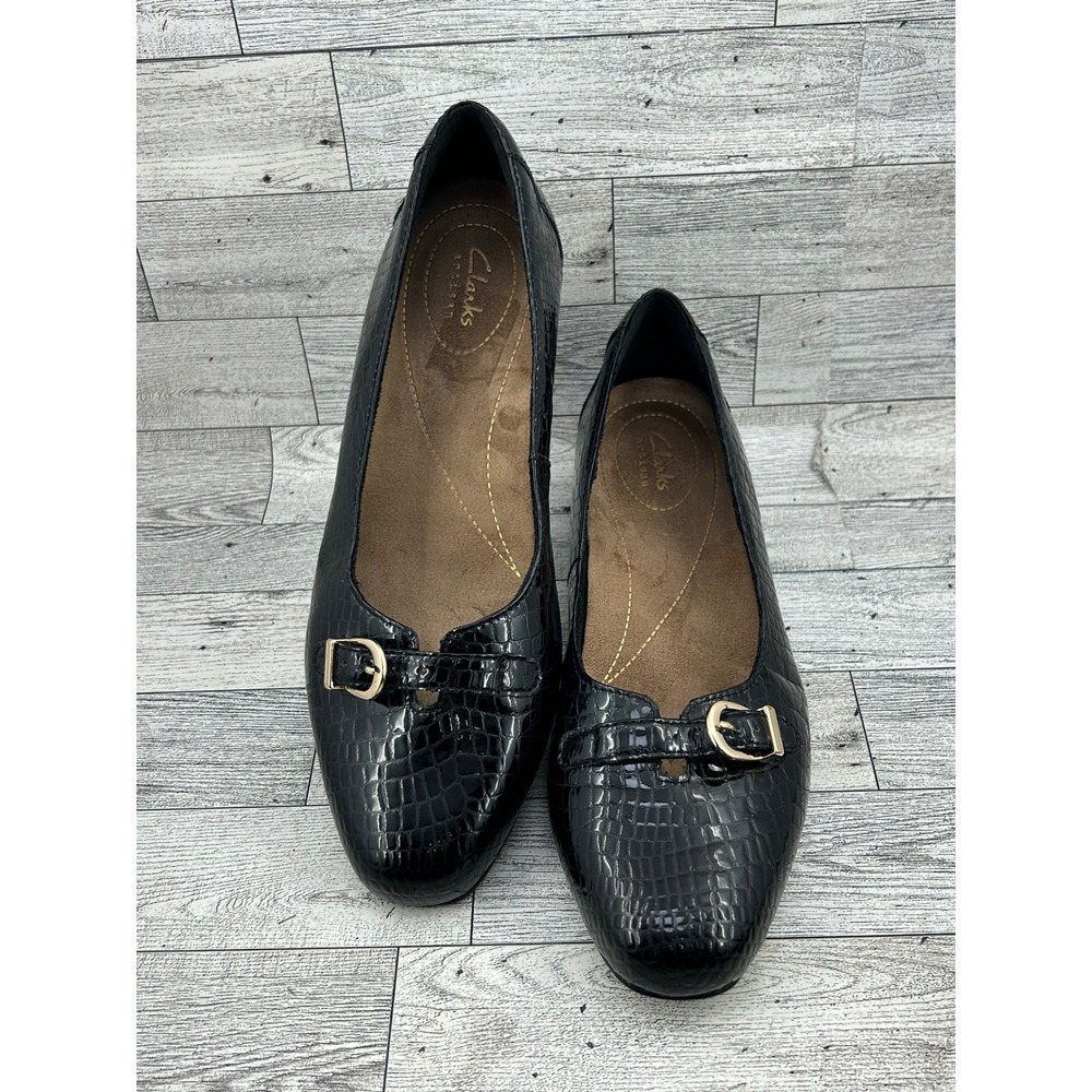 Clarks Artisan Women Black Croc Embossed Patent Leather Buckle‎ Pumps Size 9.5